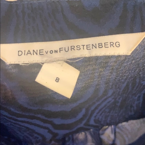 DVF sheer navy and black blouse. - Picture 4 of 4